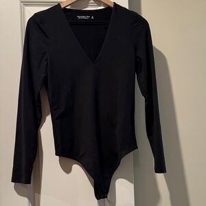 Abercrombie & Fitch Black V-Neck Top